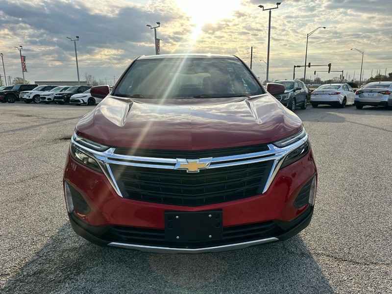 Chevrolet Equinox Vehicle Full-screen Gallery Image 9