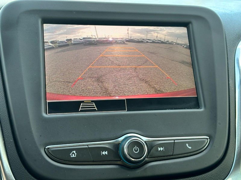 Chevrolet Equinox Vehicle Full-screen Gallery Image 21