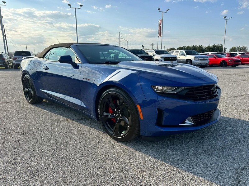Chevrolet Camaro Vehicle Full-screen Gallery Image 8