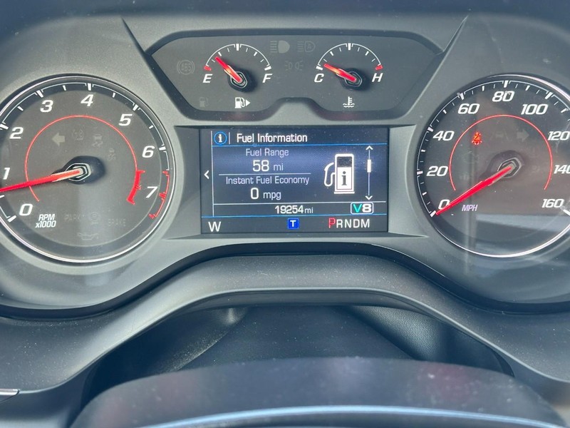 Chevrolet Camaro Vehicle Full-screen Gallery Image 16