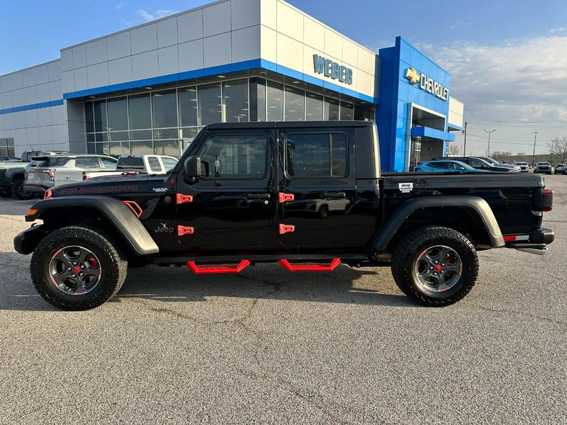 Jeep Gladiator Vehicle Full-screen Gallery Image 2