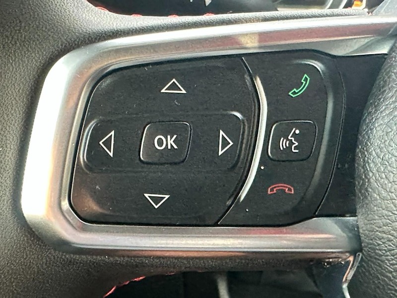 Jeep Gladiator Vehicle Full-screen Gallery Image 18