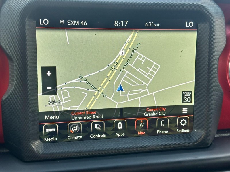 Jeep Gladiator Vehicle Full-screen Gallery Image 21