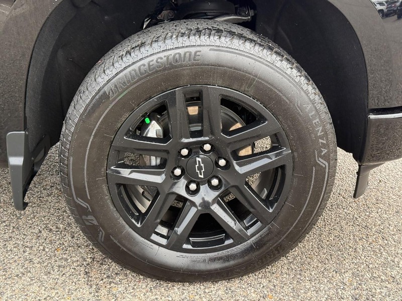 Chevrolet Silverado 1500 Vehicle Full-screen Gallery Image 7