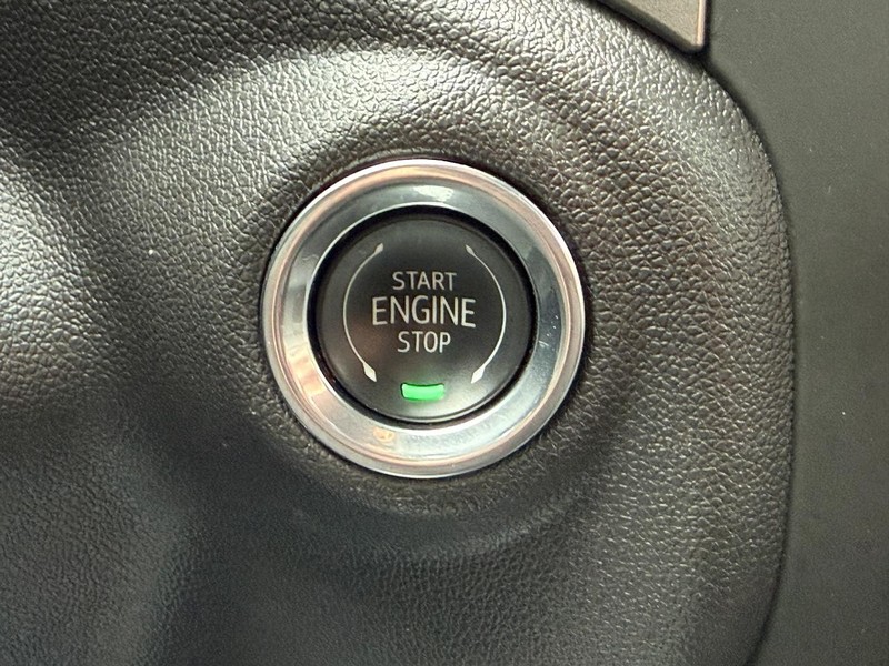 Chevrolet Silverado 1500 Vehicle Full-screen Gallery Image 14