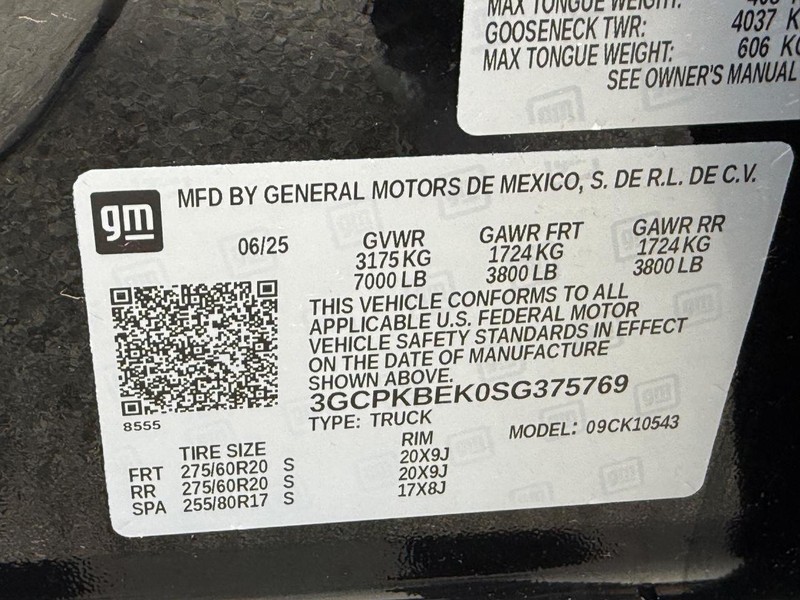 Chevrolet Silverado 1500 Vehicle Full-screen Gallery Image 23