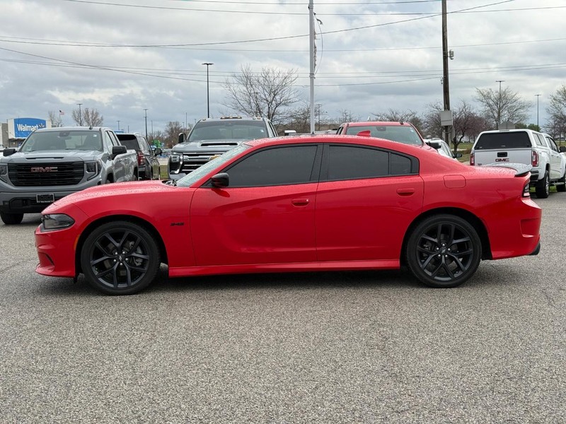 Dodge Charger Vehicle Full-screen Gallery Image 2
