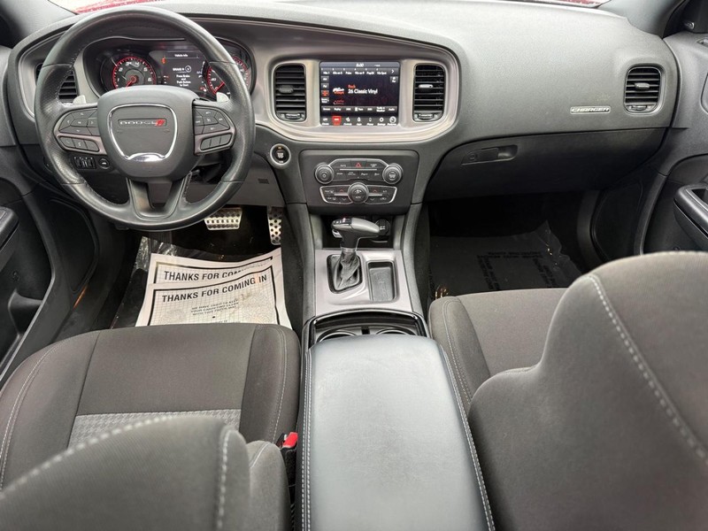 Dodge Charger Vehicle Full-screen Gallery Image 12