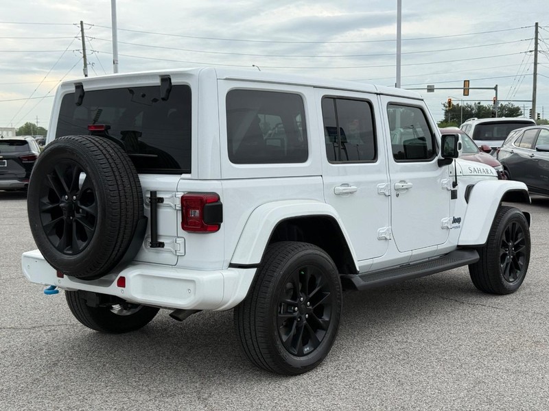 Jeep Wrangler 4xe Vehicle Full-screen Gallery Image 5
