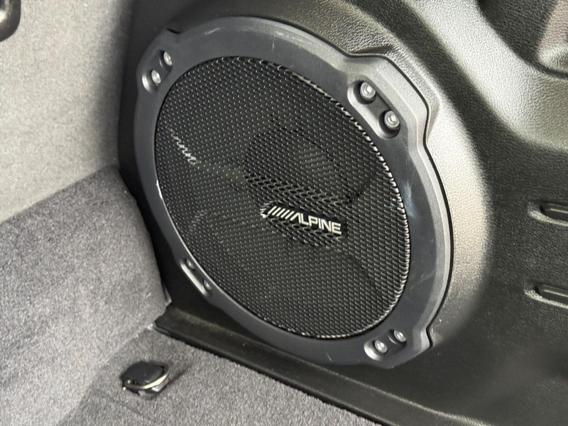 Jeep Wrangler 4xe Vehicle Full-screen Gallery Image 7