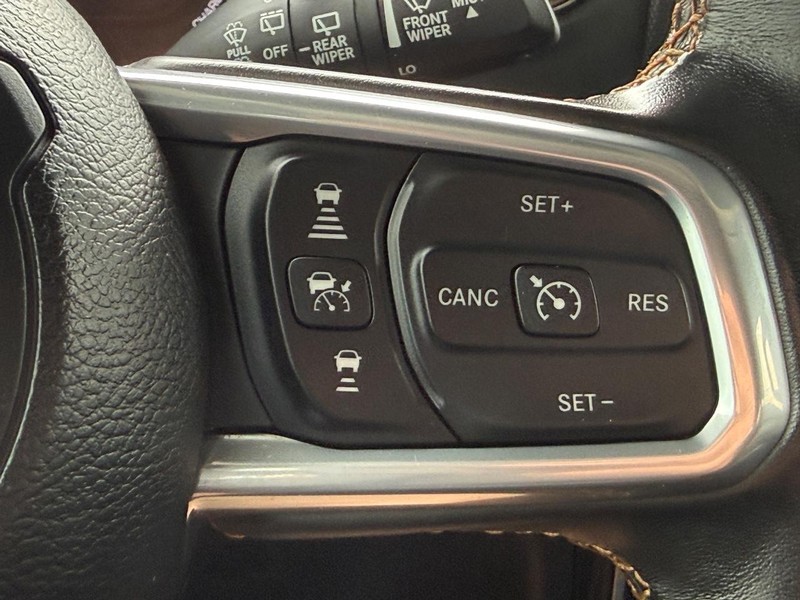 Jeep Wrangler 4xe Vehicle Full-screen Gallery Image 16