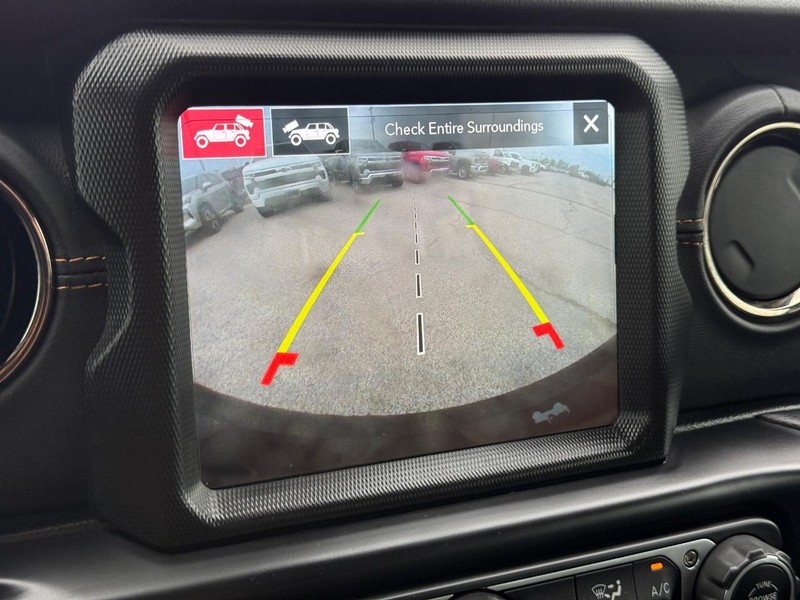 Jeep Wrangler 4xe Vehicle Full-screen Gallery Image 20