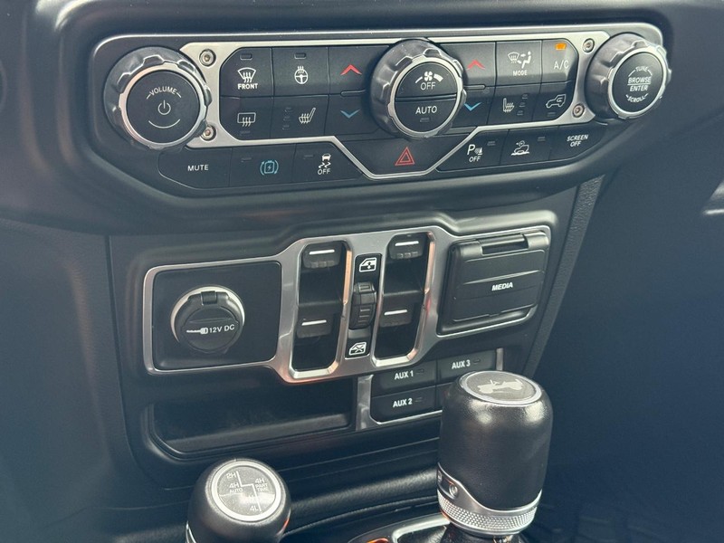 Jeep Wrangler 4xe Vehicle Full-screen Gallery Image 21