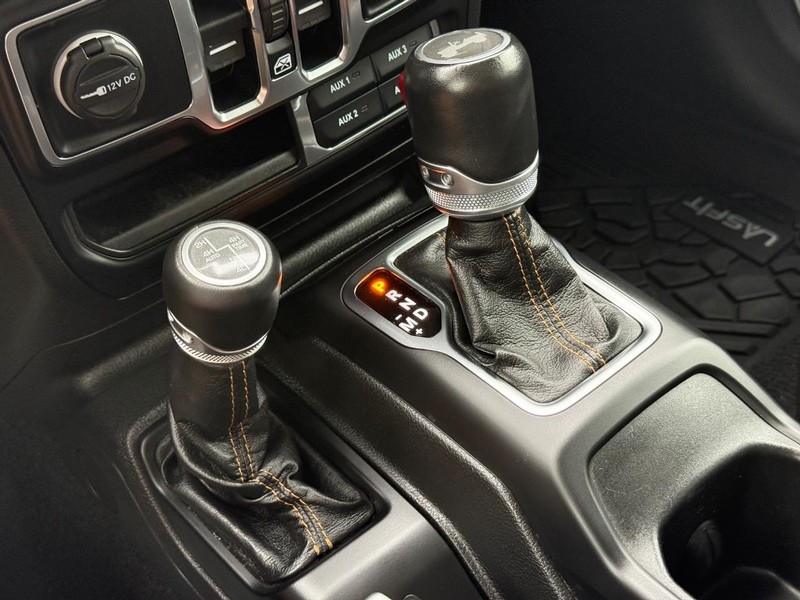 Jeep Wrangler 4xe Vehicle Full-screen Gallery Image 22