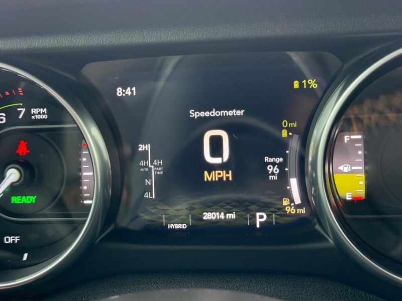 Jeep Wrangler 4xe Vehicle Full-screen Gallery Image 24
