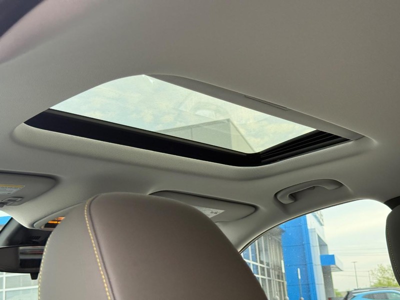 Chevrolet Trax Vehicle Full-screen Gallery Image 6