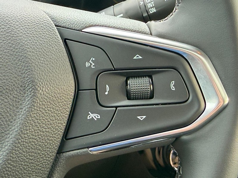 Chevrolet Trax Vehicle Full-screen Gallery Image 10