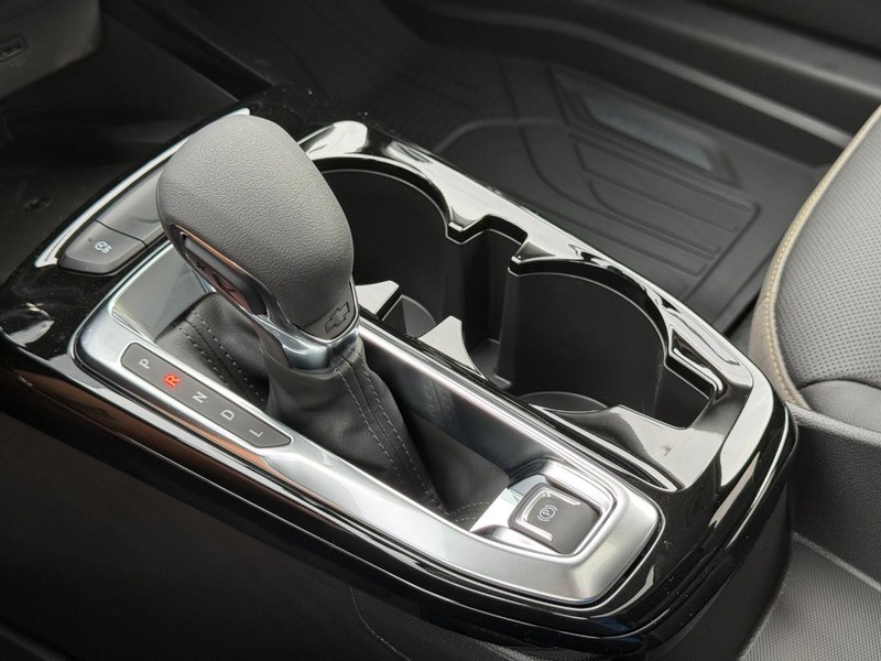 Chevrolet Trax Vehicle Full-screen Gallery Image 15