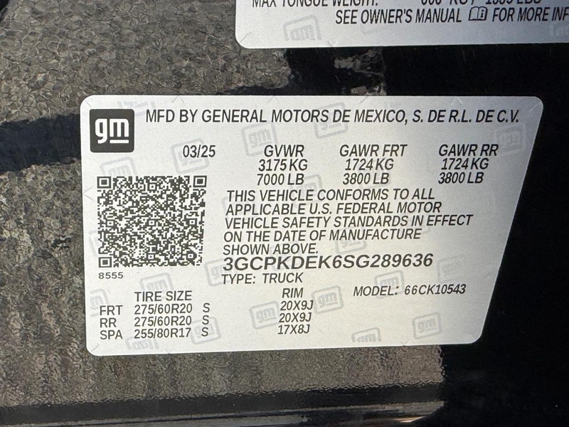 Chevrolet Silverado 1500 Vehicle Full-screen Gallery Image 25