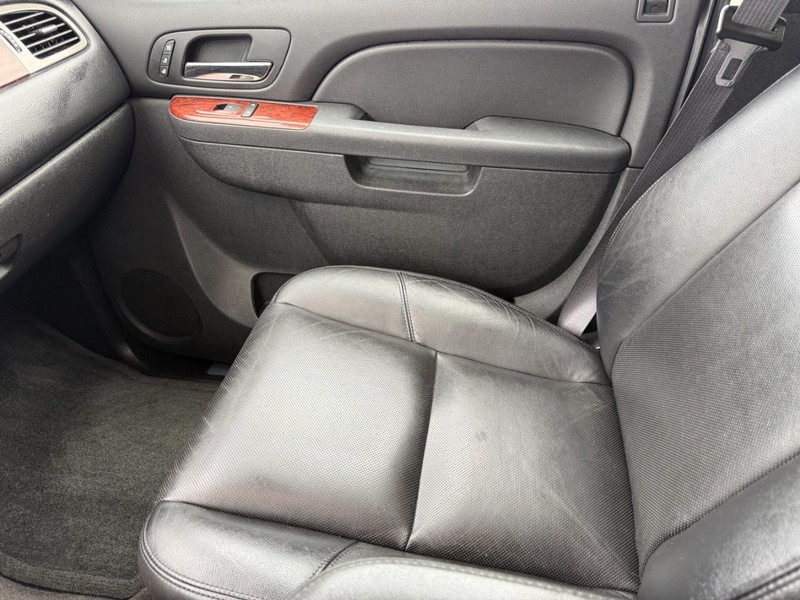 Chevrolet Tahoe Vehicle Full-screen Gallery Image 22