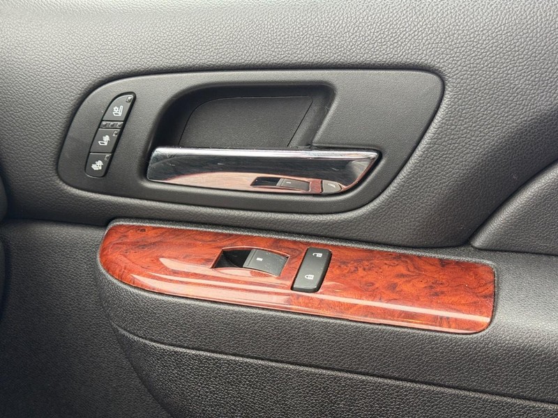 Chevrolet Tahoe Vehicle Full-screen Gallery Image 23