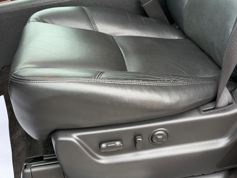 Chevrolet Tahoe Vehicle Full-screen Gallery Image 27