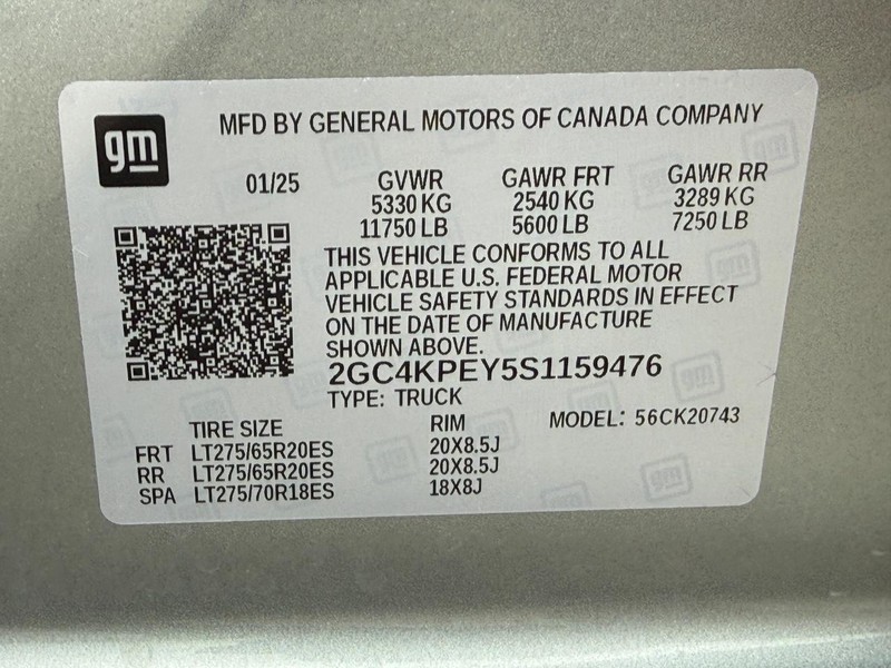 Chevrolet Silverado 2500HD Vehicle Full-screen Gallery Image 27