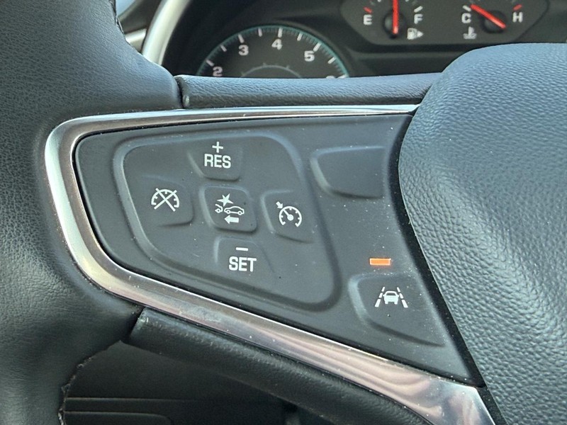 Chevrolet Malibu Vehicle Full-screen Gallery Image 13