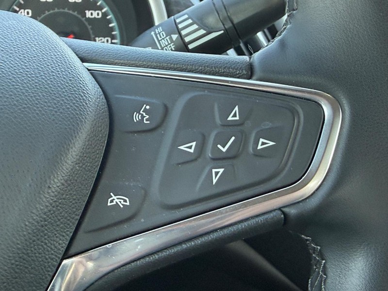 Chevrolet Malibu Vehicle Full-screen Gallery Image 14