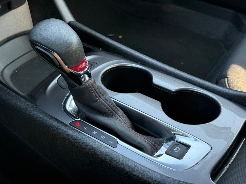 Chevrolet Malibu Vehicle Full-screen Gallery Image 19