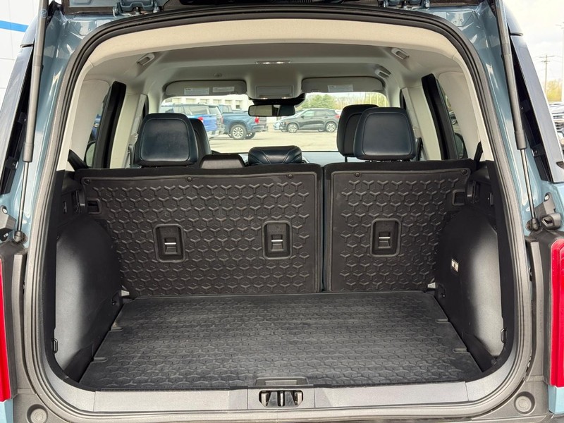 Ford Bronco Sport Vehicle Full-screen Gallery Image 6