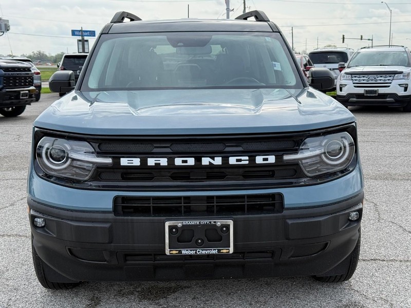 Ford Bronco Sport Vehicle Full-screen Gallery Image 9
