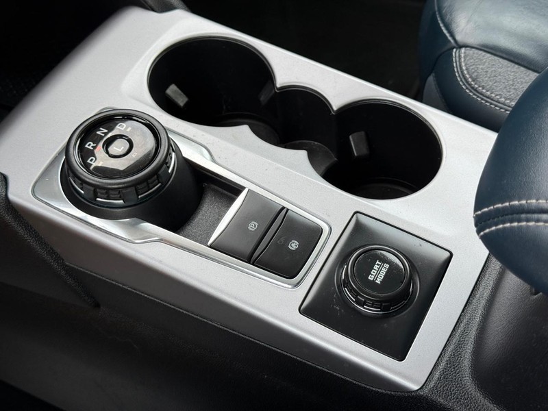 Ford Bronco Sport Vehicle Full-screen Gallery Image 19