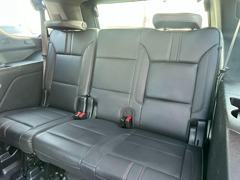 Chevrolet Tahoe Vehicle Full-screen Gallery Image 11