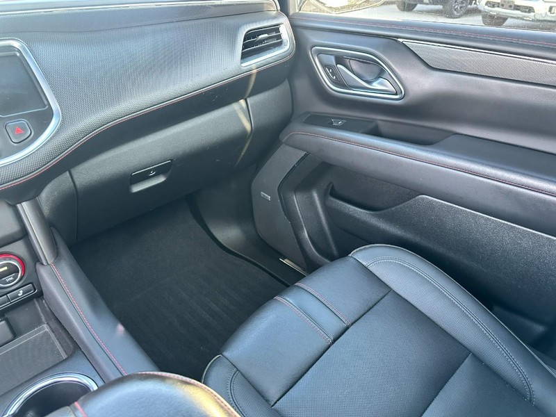 Chevrolet Tahoe Vehicle Full-screen Gallery Image 18