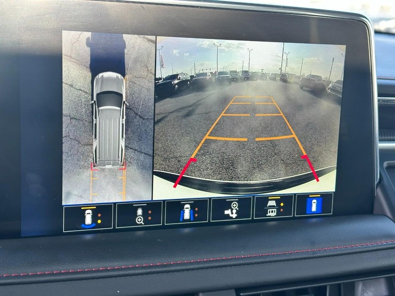 Chevrolet Tahoe Vehicle Full-screen Gallery Image 26