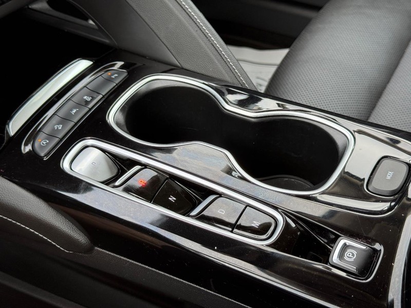 Buick Envision Vehicle Full-screen Gallery Image 19