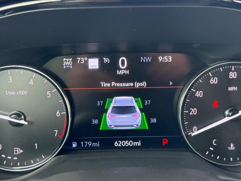 Buick Envision Vehicle Full-screen Gallery Image 21