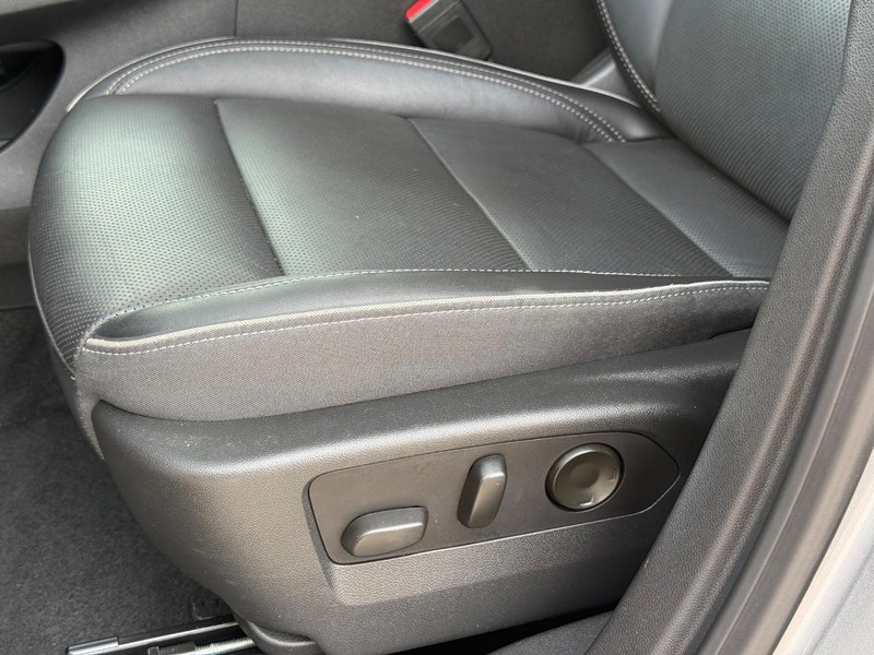 Buick Envision Vehicle Full-screen Gallery Image 24