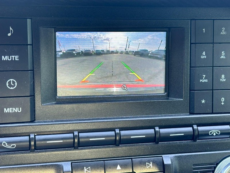 Ford Mustang Vehicle Full-screen Gallery Image 20