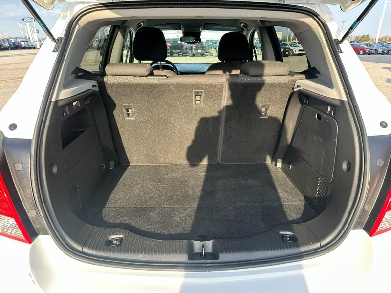 Chevrolet Trax Vehicle Full-screen Gallery Image 5