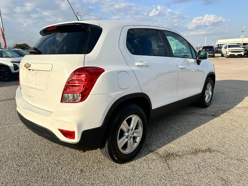 Chevrolet Trax Vehicle Full-screen Gallery Image 6