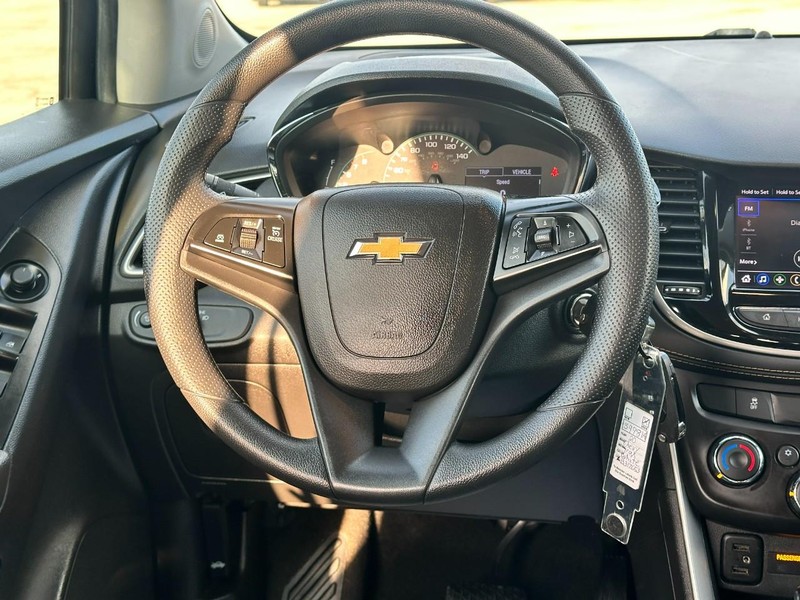 Chevrolet Trax Vehicle Full-screen Gallery Image 12
