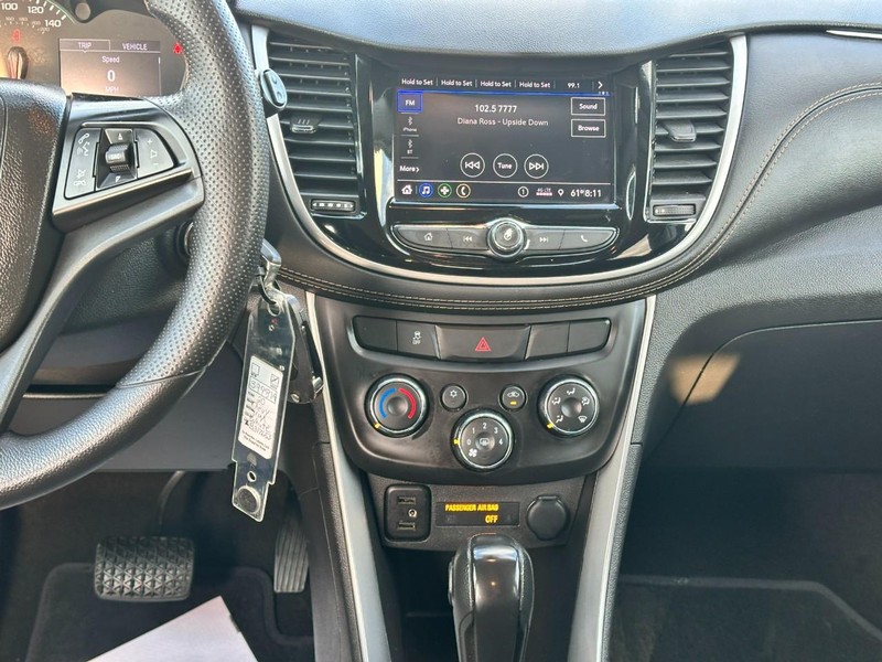 Chevrolet Trax Vehicle Full-screen Gallery Image 13