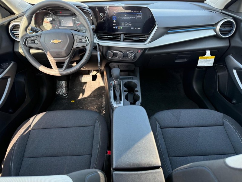 Chevrolet Trax Vehicle Full-screen Gallery Image 6