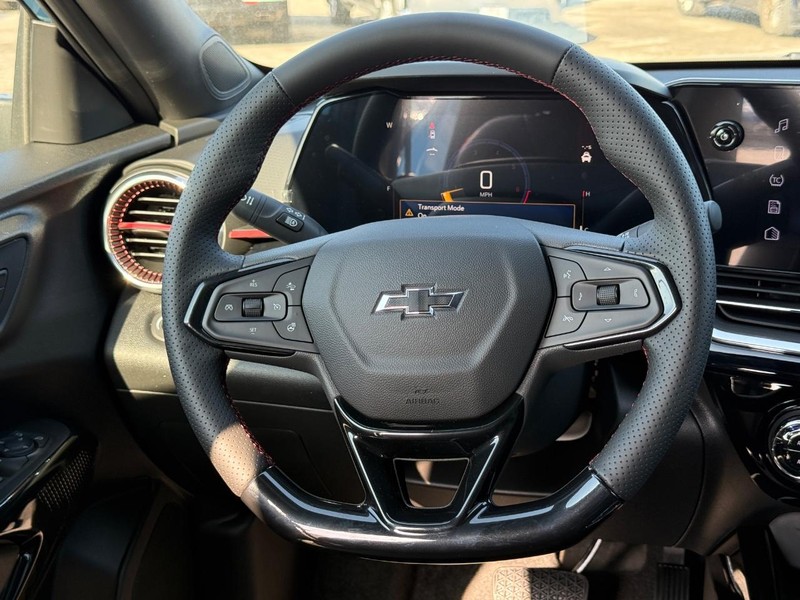 Chevrolet Trax Vehicle Full-screen Gallery Image 7