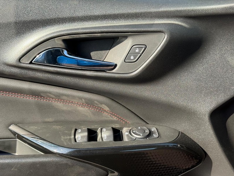Chevrolet Trax Vehicle Full-screen Gallery Image 17