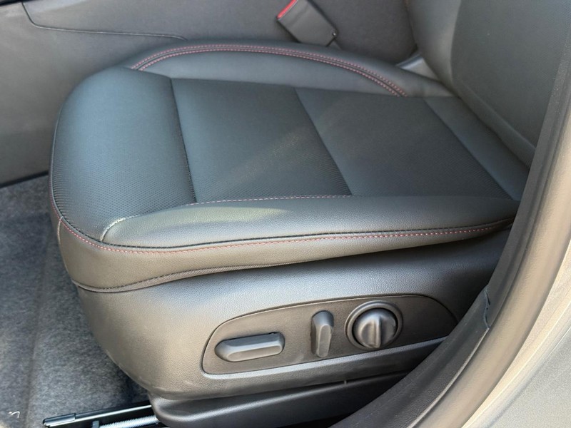 Chevrolet Trax Vehicle Full-screen Gallery Image 18