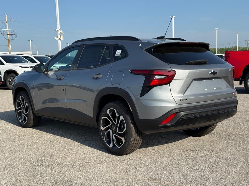 Chevrolet Trax Vehicle Full-screen Gallery Image 3