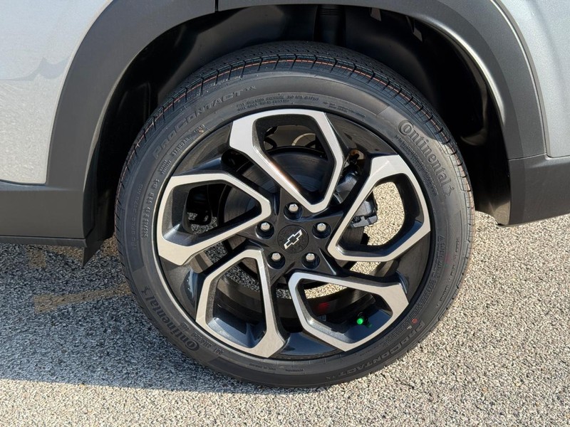 Chevrolet Trax Vehicle Full-screen Gallery Image 4